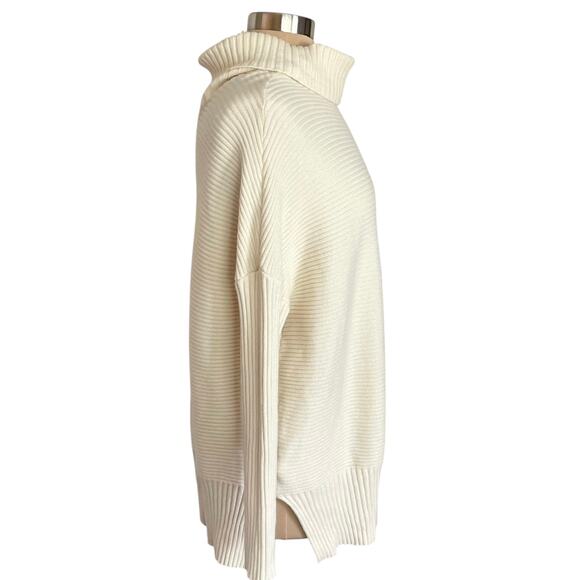 Cream Ribbed Texture Relaxed Turtleneck Sweater MED Minimalist Casual Clean Girl - Picture 2 of 6